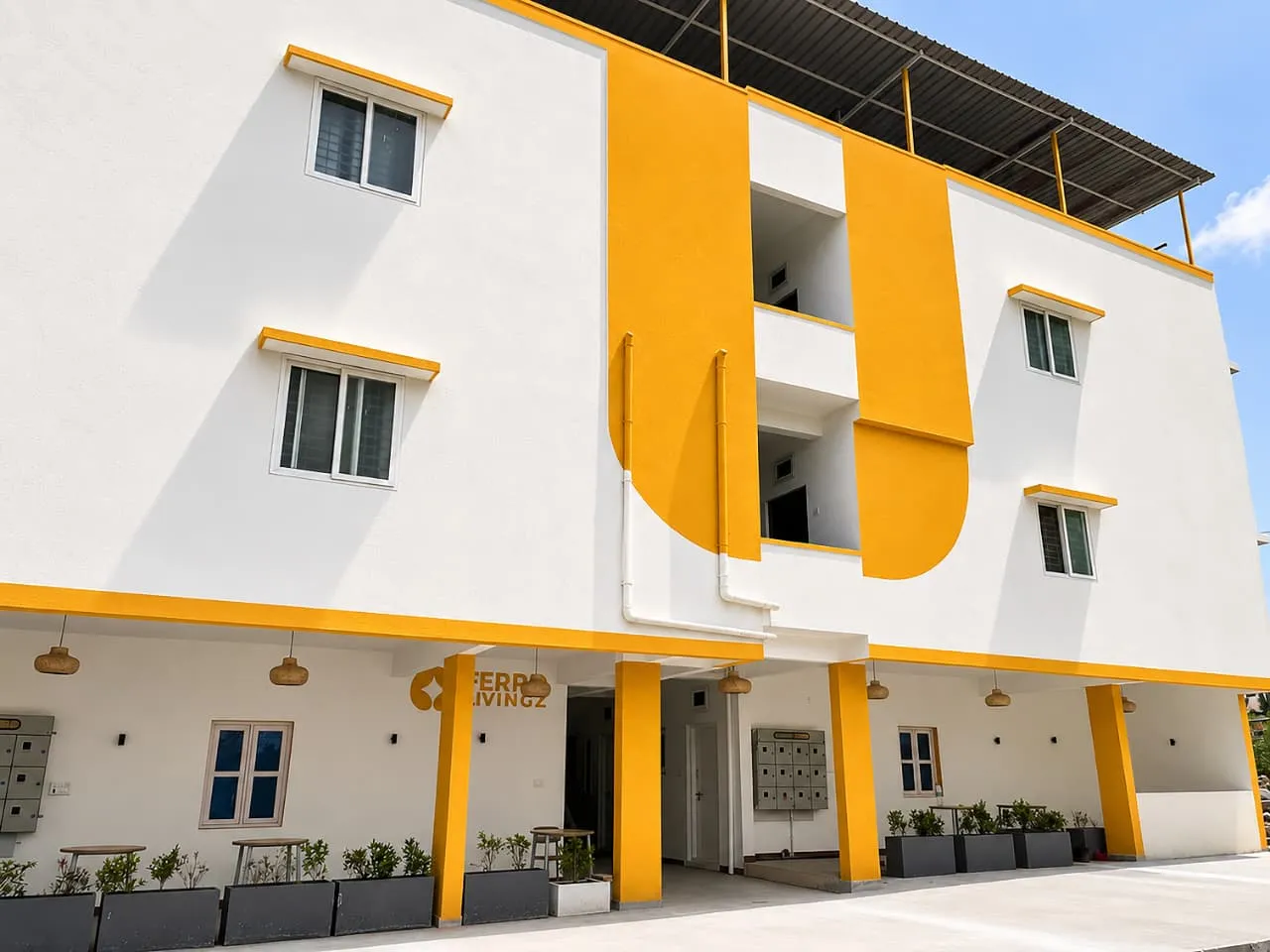 FERRO LIVINGZ Hotel Building